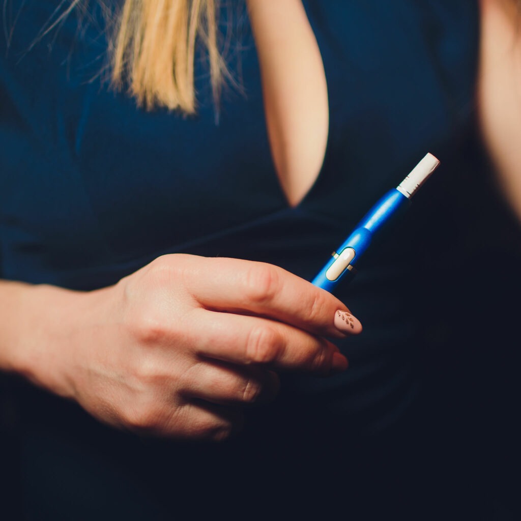 Jakie substancje chemiczne zawarte są w składzie wkładów tytoniowych do podgrzewania? Substancje chemiczne znajdujące się w składzie wkładów tytoniowych do podgrzewania